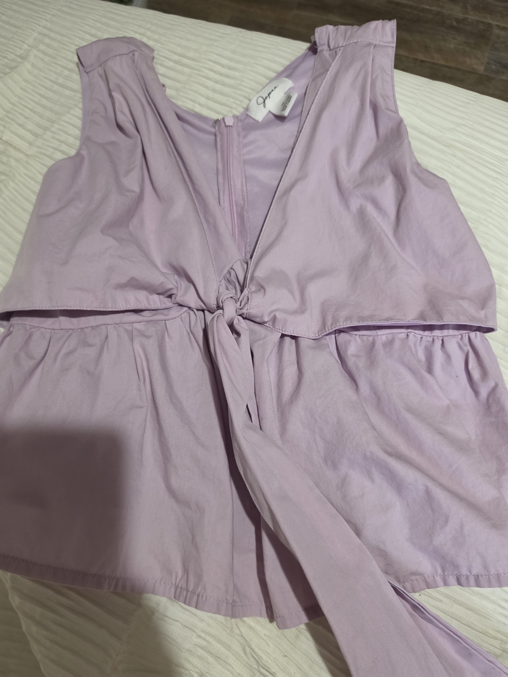 Japna Brand Like New Size Small Lilac Tie-Front Sleeveless Top - Picture 2 of 4